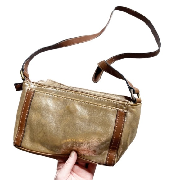 Chaps Metallic Gold Brown Faux Leather Zip Crossbody Bag Functional Stylish Bag - Picture 12 of 16